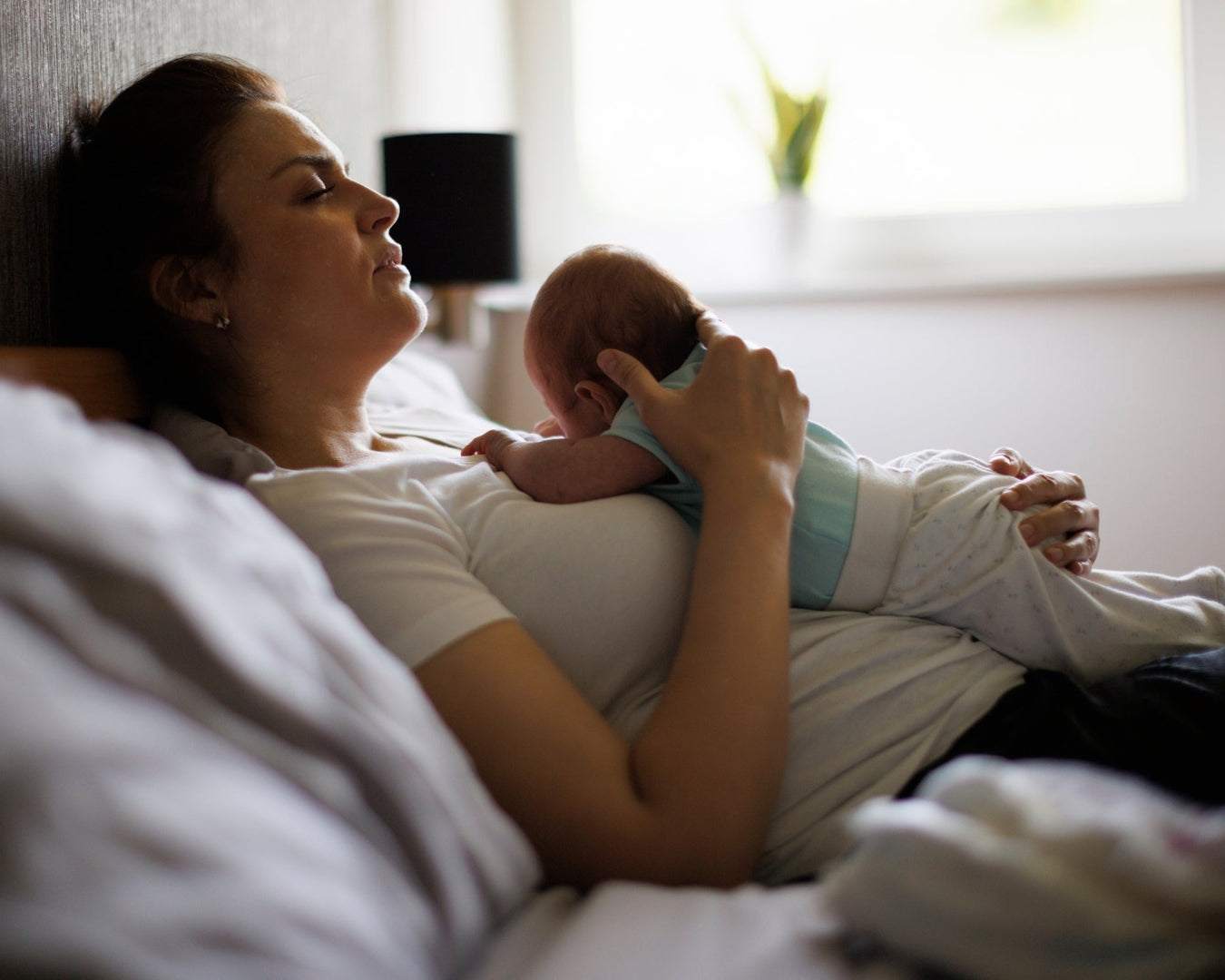 Schwitzen im Wochenbett: Ist das normal?